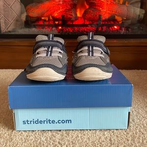 baby stride rites, navy & gray, velcro strap, 6 XW